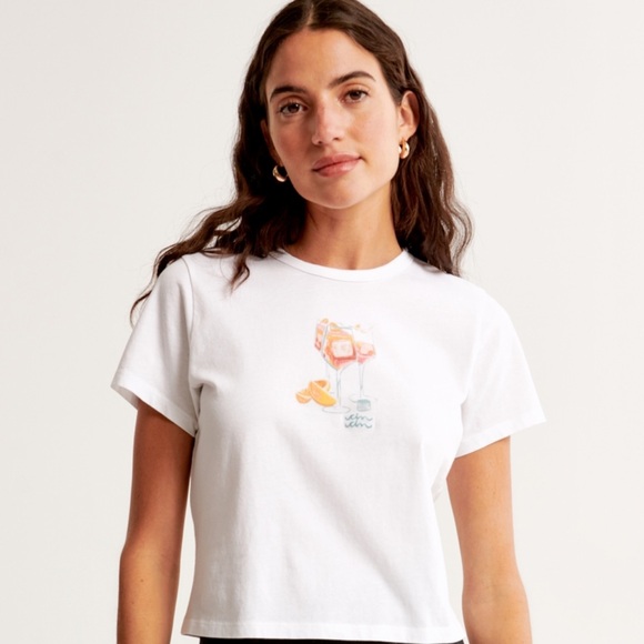 Abercrombie & Fitch Short-Sleeve Cocktail Graphic Skimming Tee - Picture 6 of 8